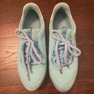 AUTHENTIC Hermès Miles sneakers
